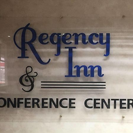 Clinton Regency Inn And Conference Center מראה חיצוני תמונה