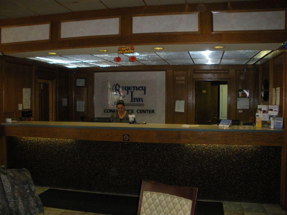 Clinton Regency Inn And Conference Center מראה חיצוני תמונה