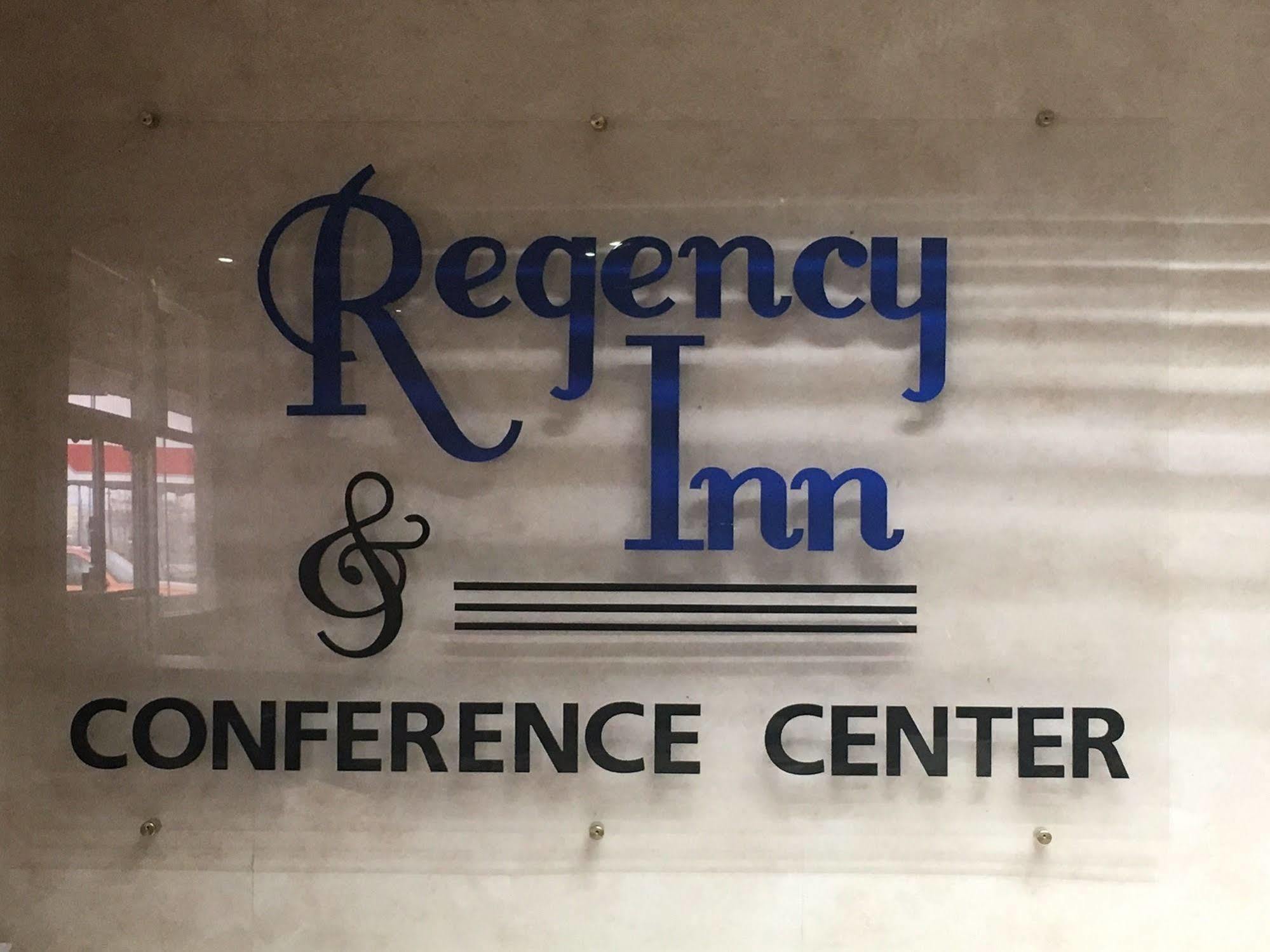 Clinton Regency Inn And Conference Center מראה חיצוני תמונה